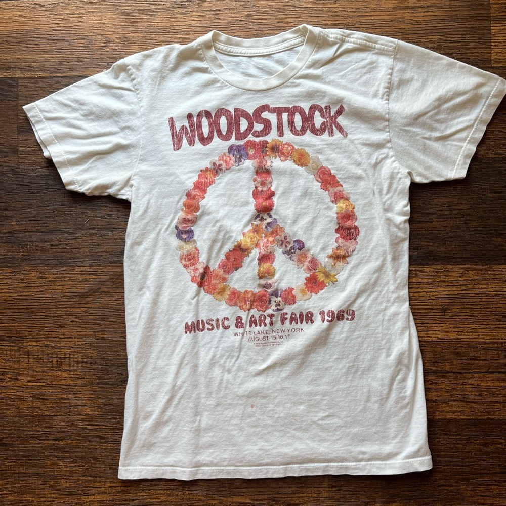 Women’s Woodstock T-Shirt White Spell-Out XS 60s Music Hippie BOHO Festival NY